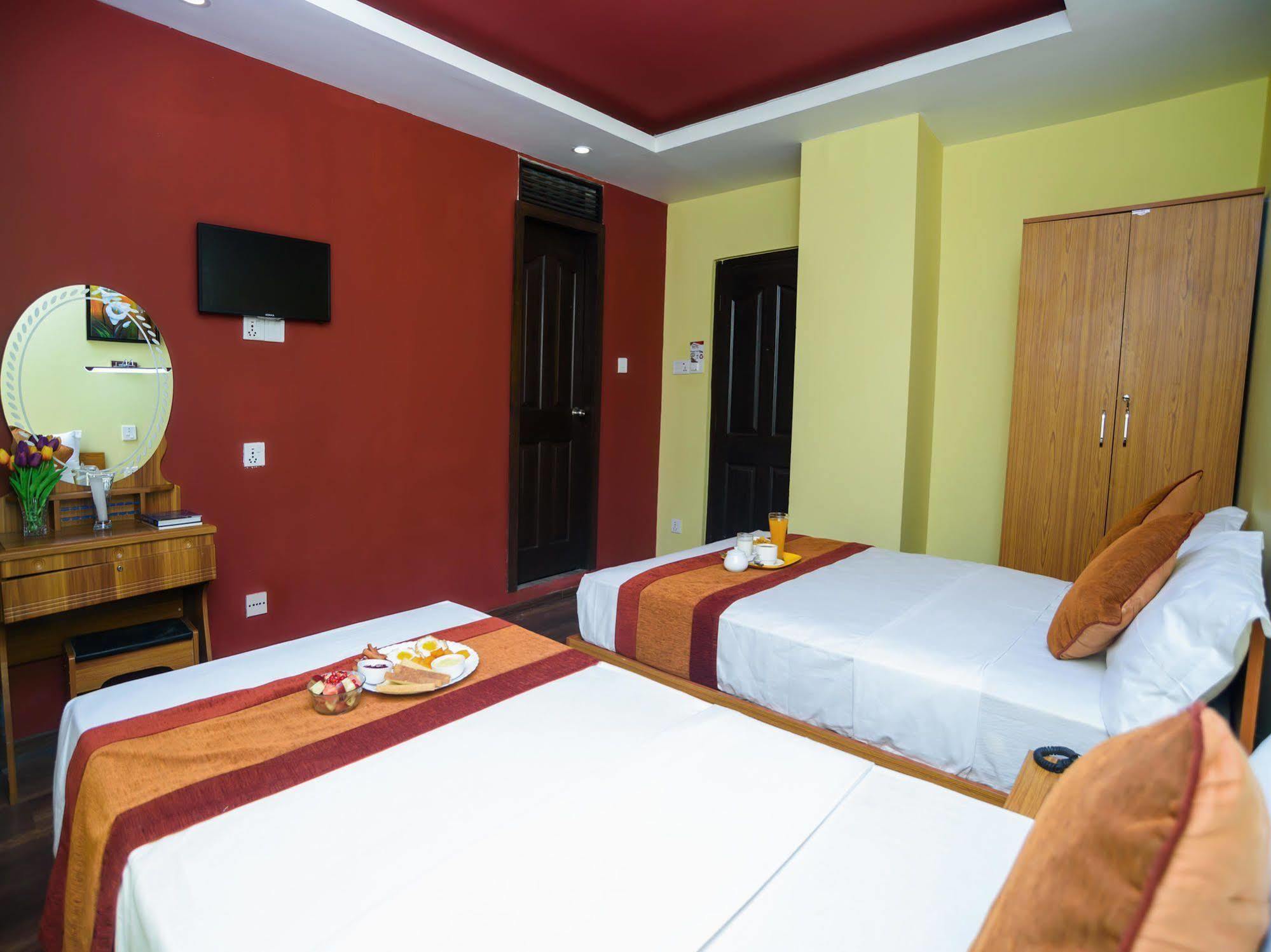 Oyo 105 Hotel Travel Inn كاتماندو المظهر الخارجي الصورة