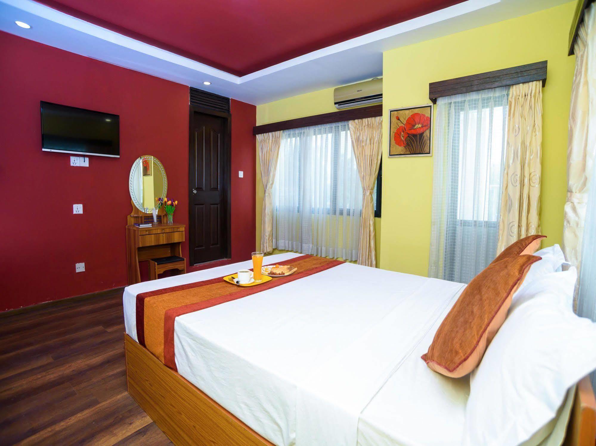 Oyo 105 Hotel Travel Inn كاتماندو المظهر الخارجي الصورة
