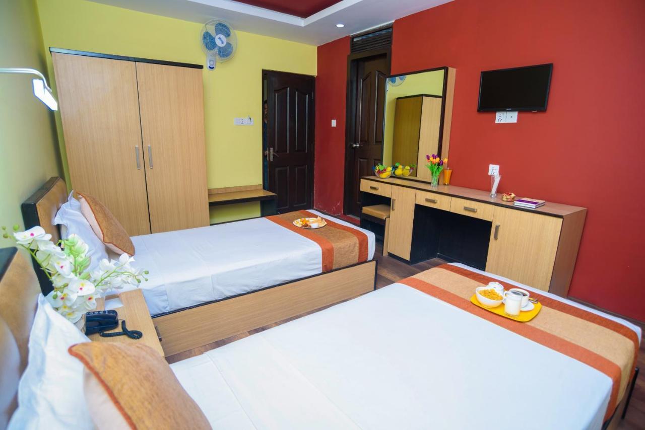 Oyo 105 Hotel Travel Inn كاتماندو المظهر الخارجي الصورة
